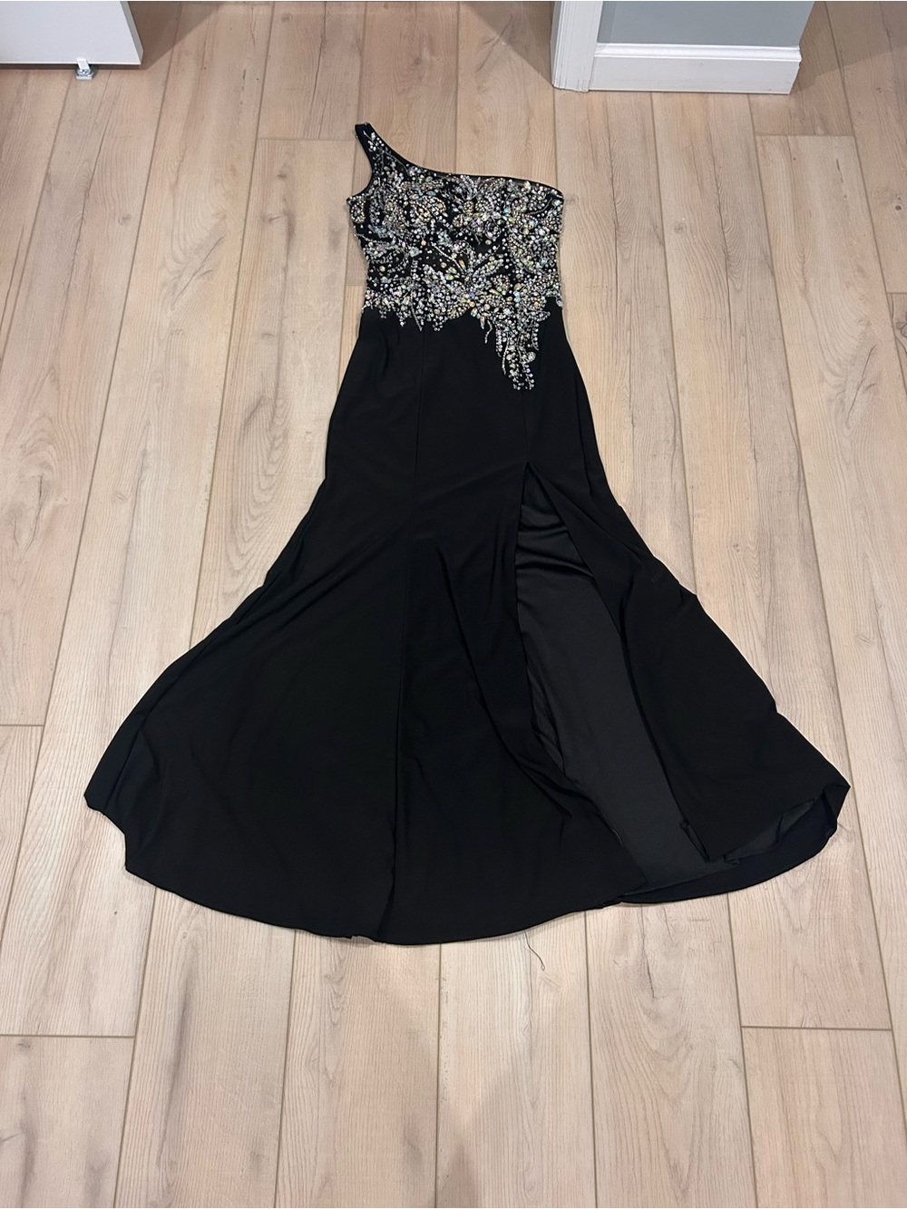 Black prom dress